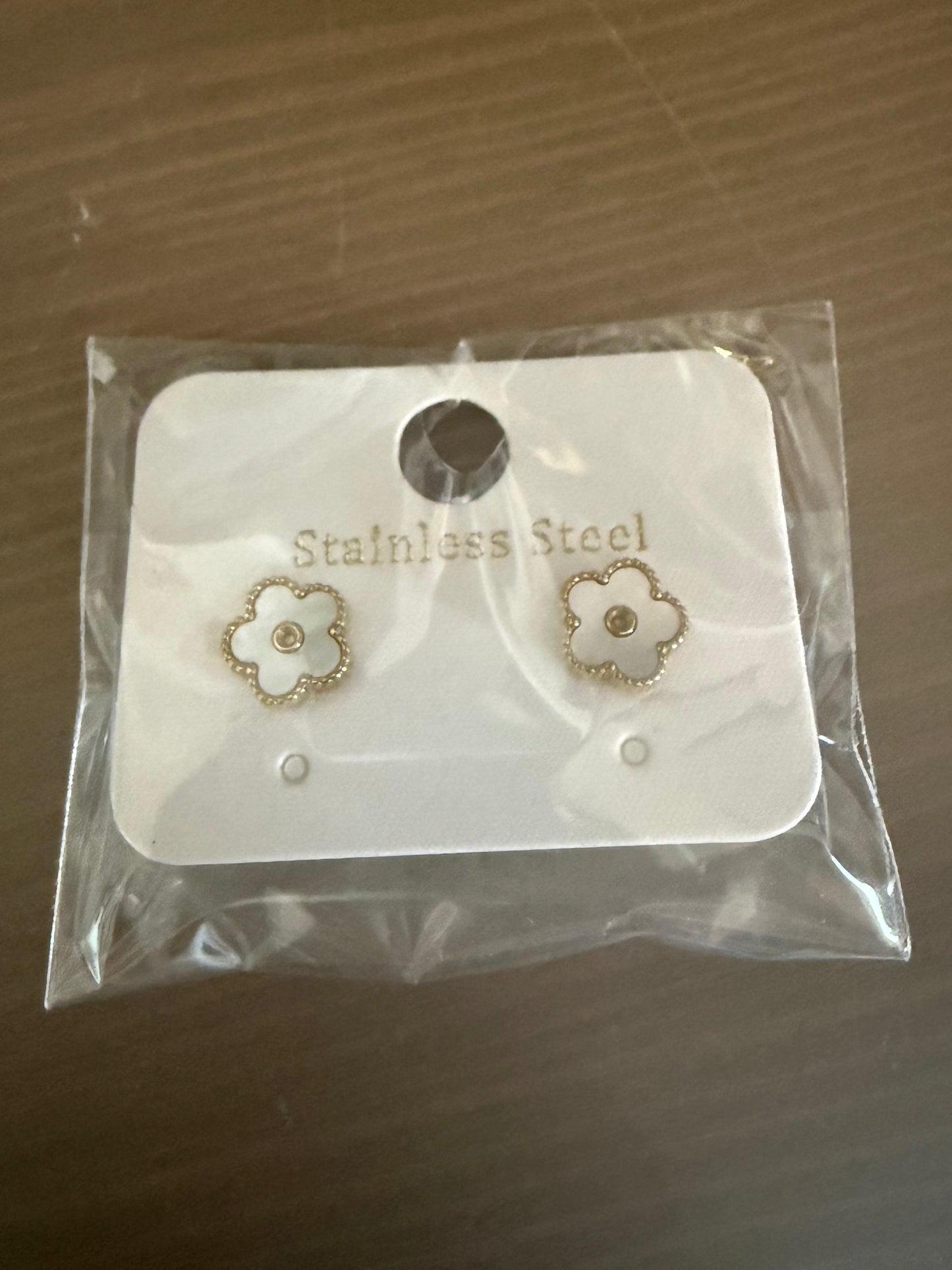 Puce d’oreilles